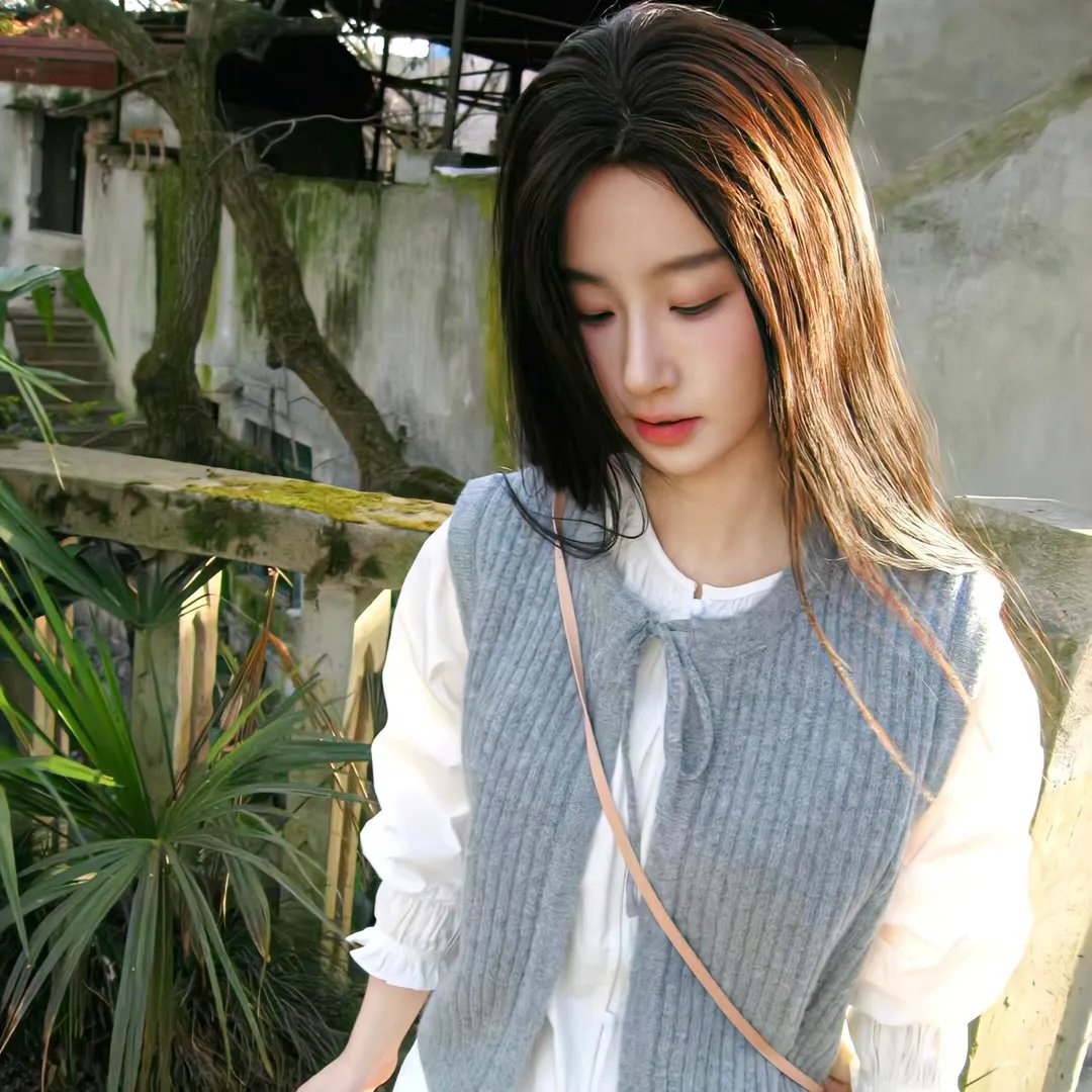 春闺三凤